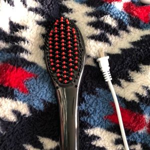 Hair straightener brush
